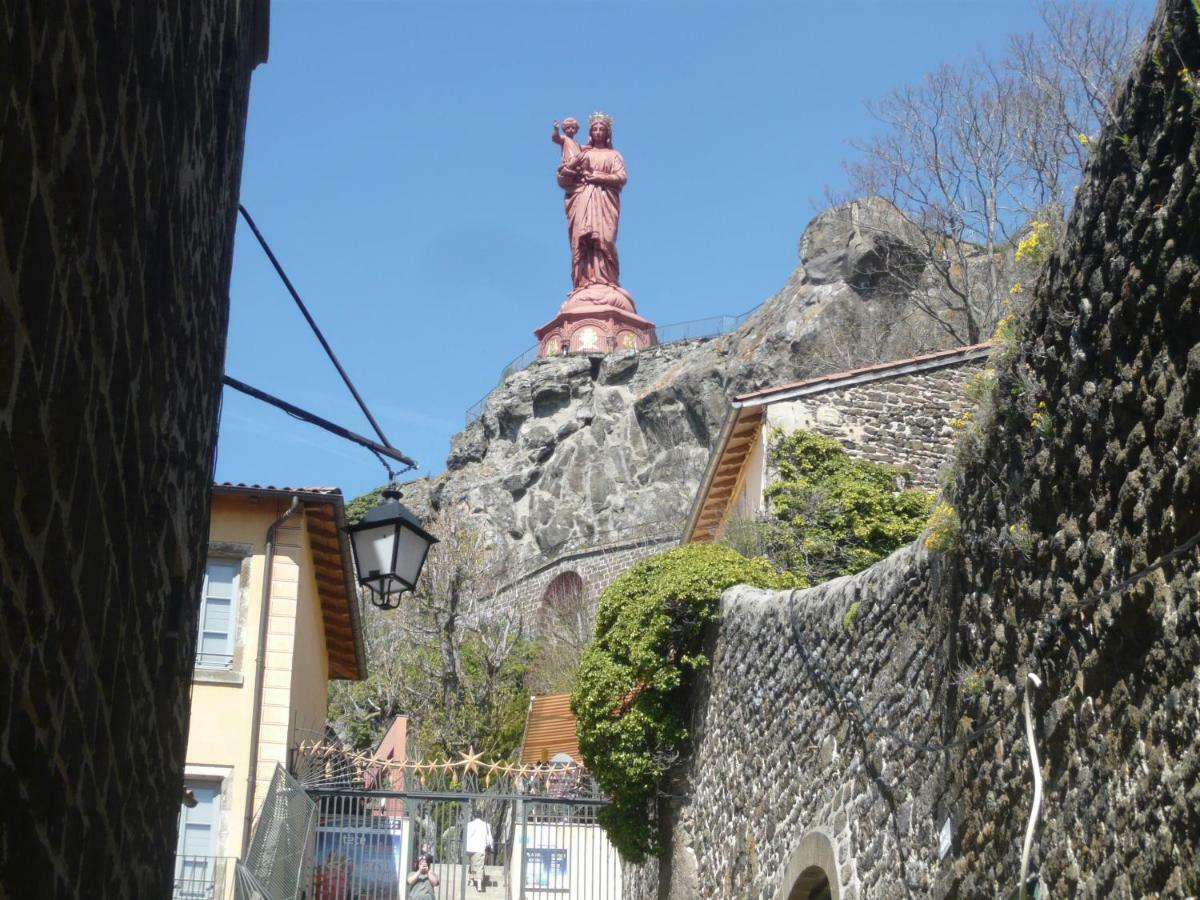 Le Petit Seguret Apartment Le Puy-en-Velay Exterior photo