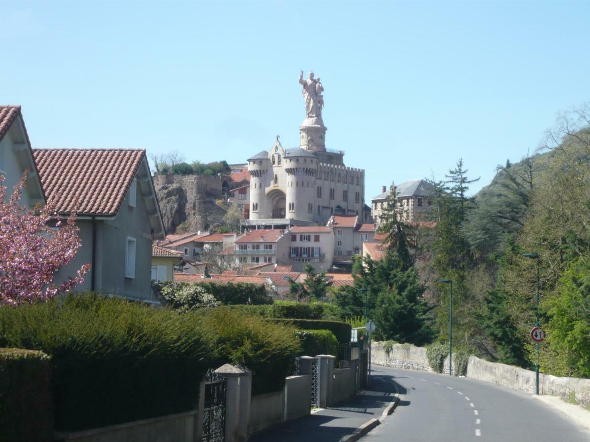 Le Petit Seguret Apartment Le Puy-en-Velay Exterior photo